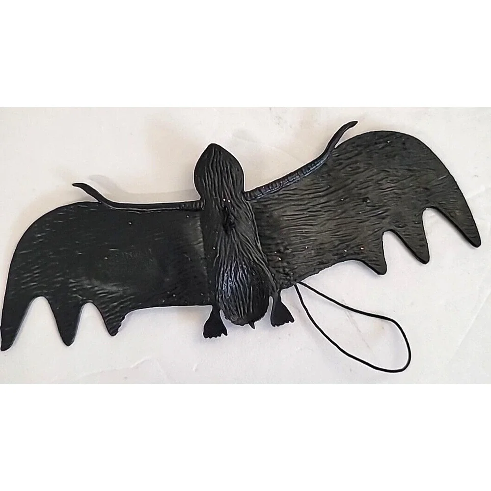17 Piece Halloween Hanging Rubber Bats+Furry Spider+Rubber Rat Props Scary Decor